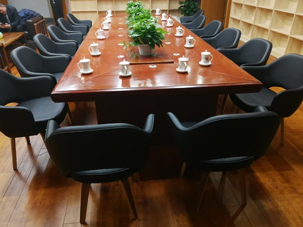 会议桌-4